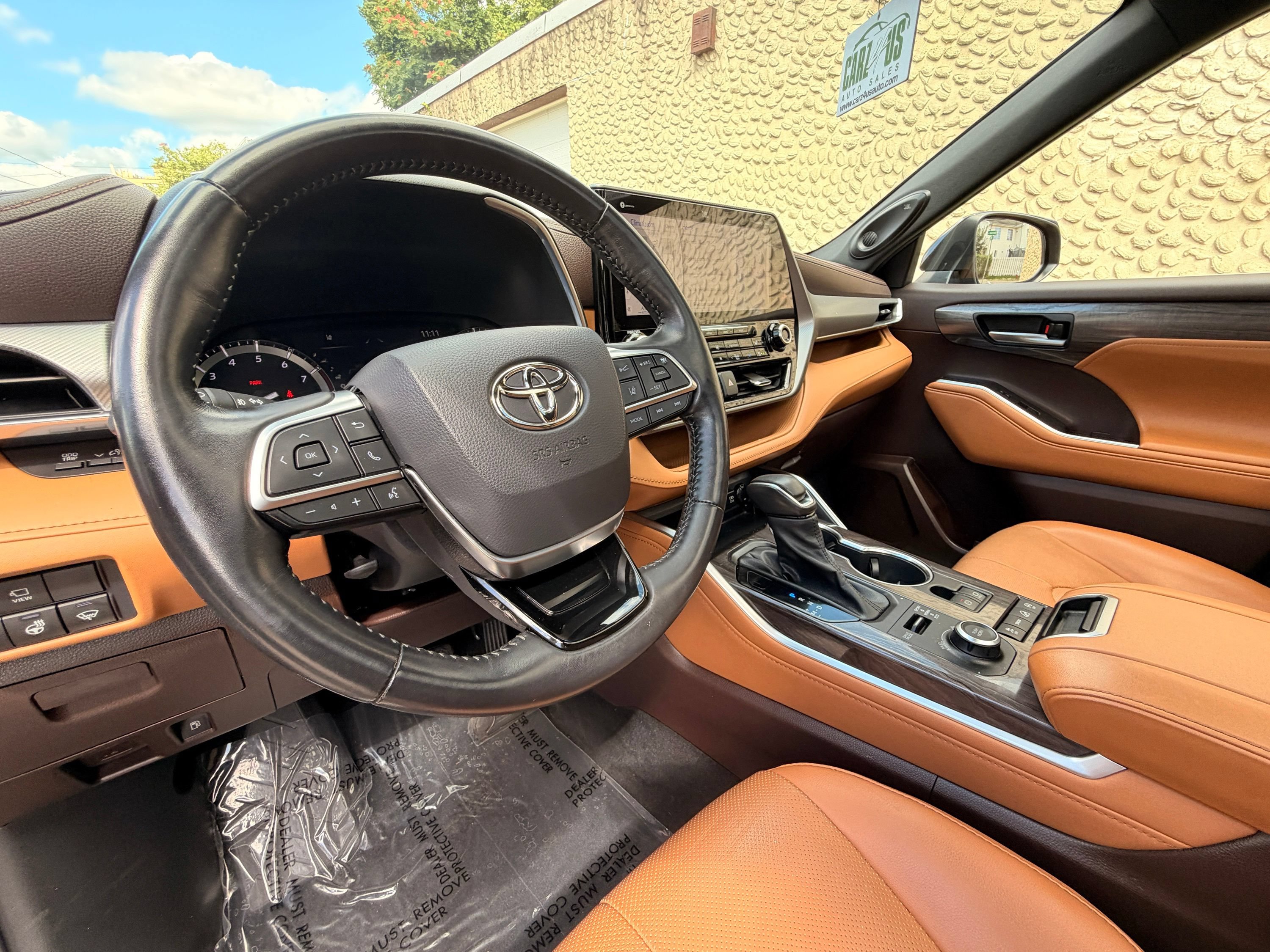 Used 2021 Toyota Highlander Platinum AWD/4WD image 16