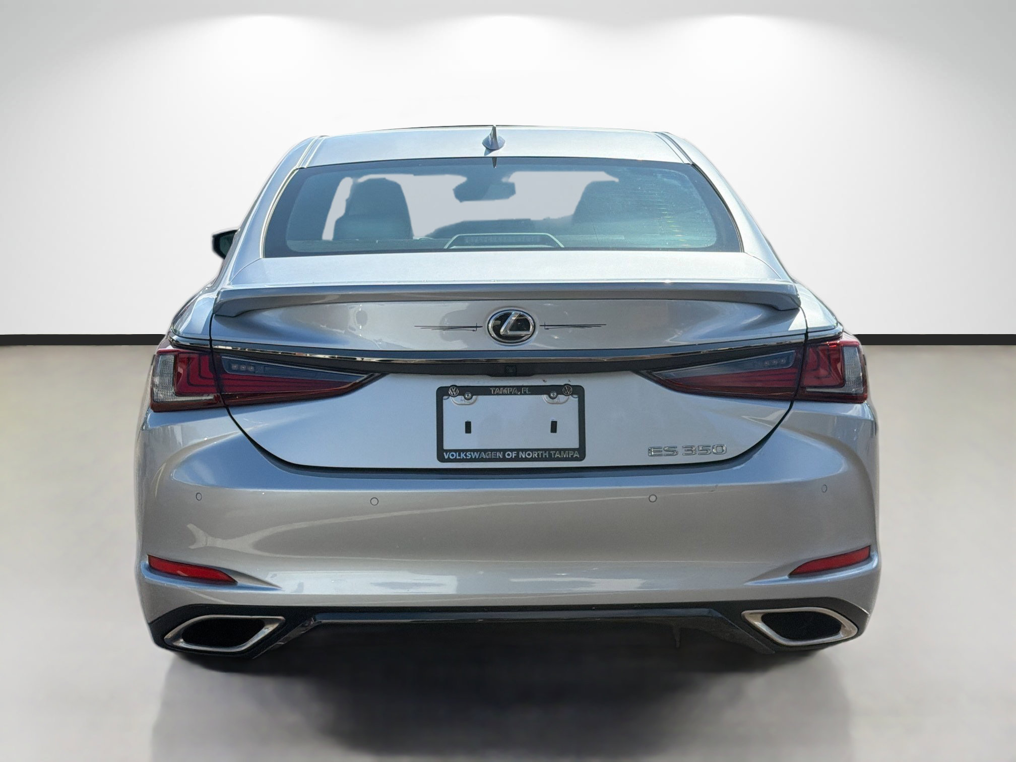 Used 2023 Lexus ES 350 F Sport w/ Accessory Package (Z2) FWD image 4