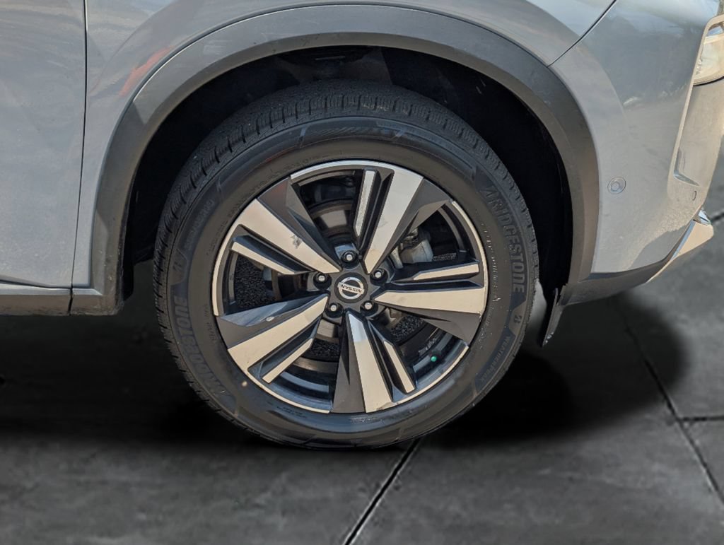 Certified 2021 Nissan Rogue Platinum AWD/4WD image 11