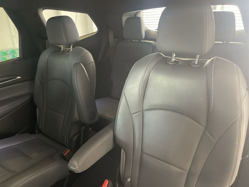 Used 2023 Buick Enclave Essence image 35