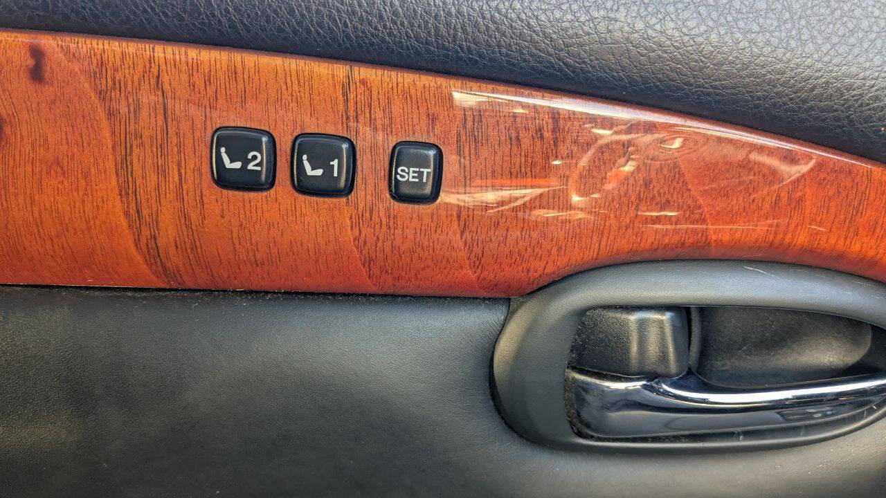 Used 2005 Lexus SC 430 Convertible image 29