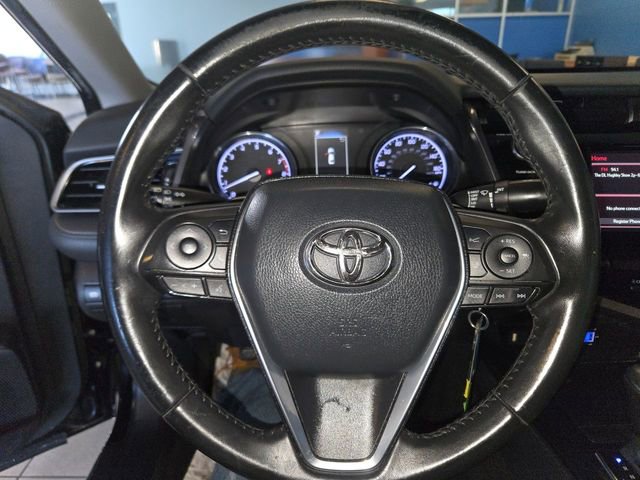 Used 2020 Toyota Camry SE image 14