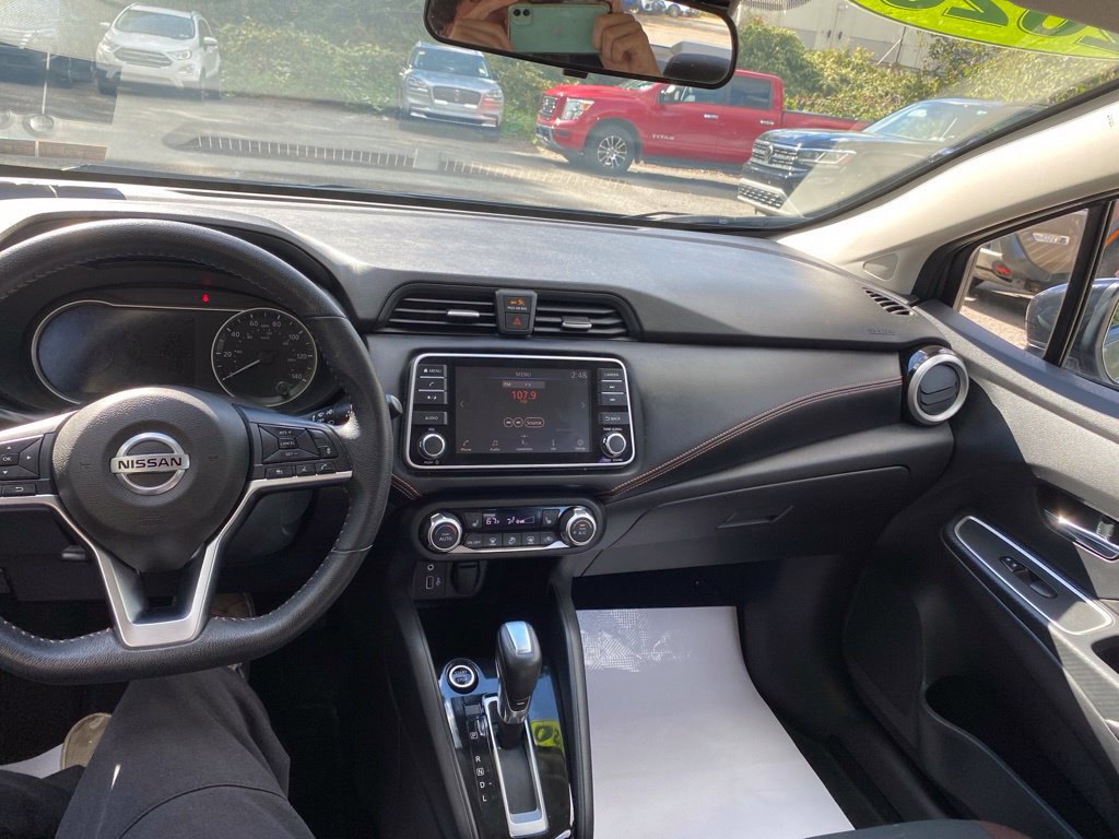 Used 2020 Nissan Versa SR w/ Convenience Package FWD image 18