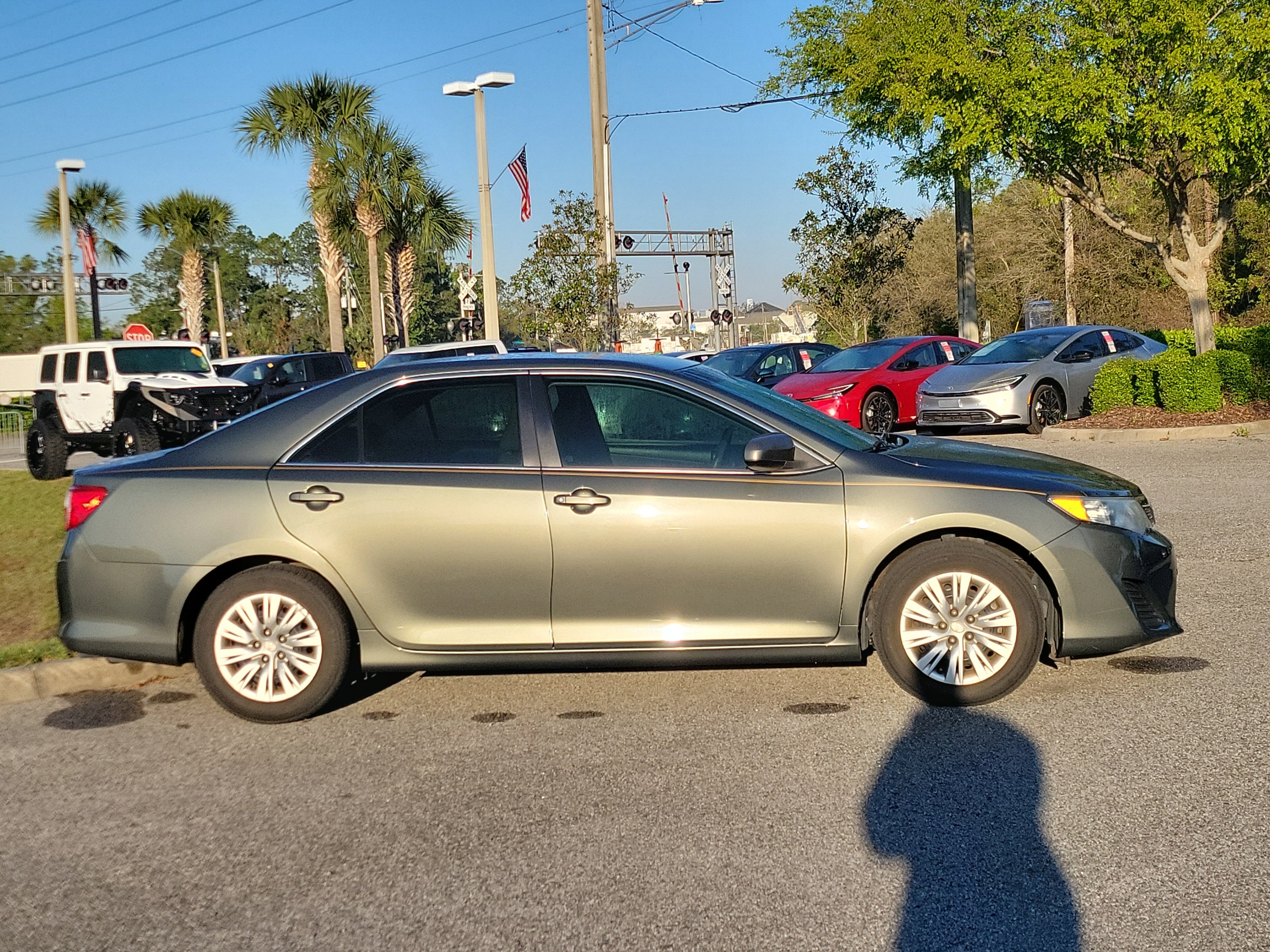 Used 2013 Toyota Camry L image 7