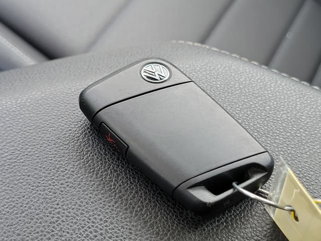 Used 2024 Volkswagen Jetta SE FWD image 32