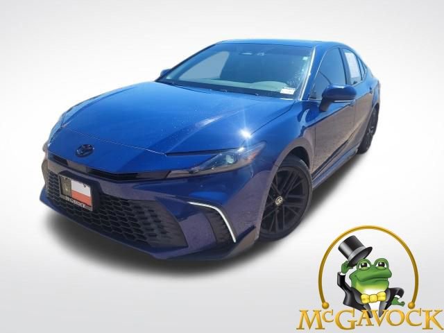 Used 2025 Toyota Camry SE w/ Multimedia Upgrade Package