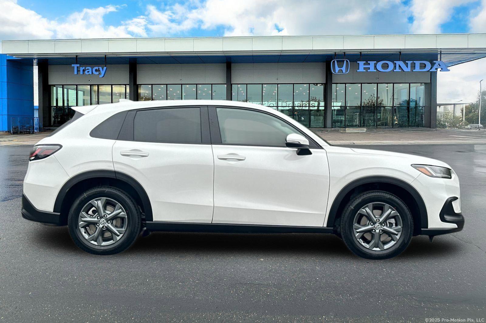New 2026 Honda HR-V LX image 3