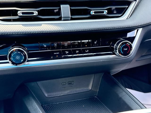 Certified 2026 Chevrolet Equinox LT FWD image 19