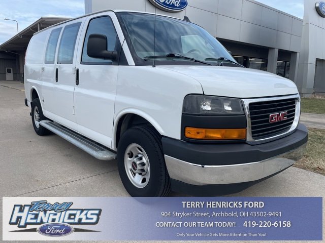 Used 2023 GMC Savana 2500 w/ Driver Convenience Package image 1