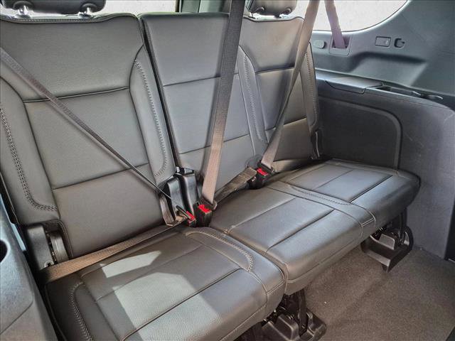Used 2025 GMC Yukon XL Denali AWD/4WD image 22