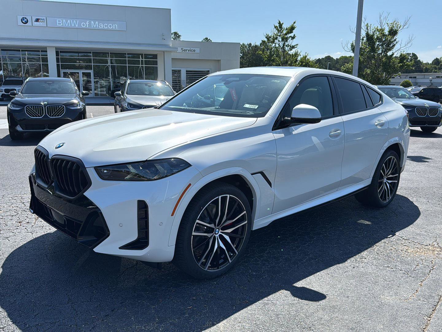 New 2026 BMW X6 xDrive40i w/ Executive Package image 1