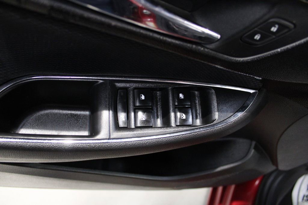 Used 2017 Chevrolet Cruze LT image 21