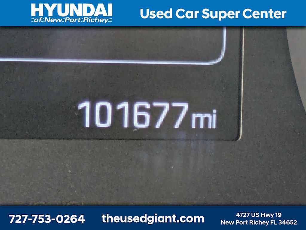 Used 2018 Hyundai Elantra Sport w/ Sport Premium Package 03 FWD image 15