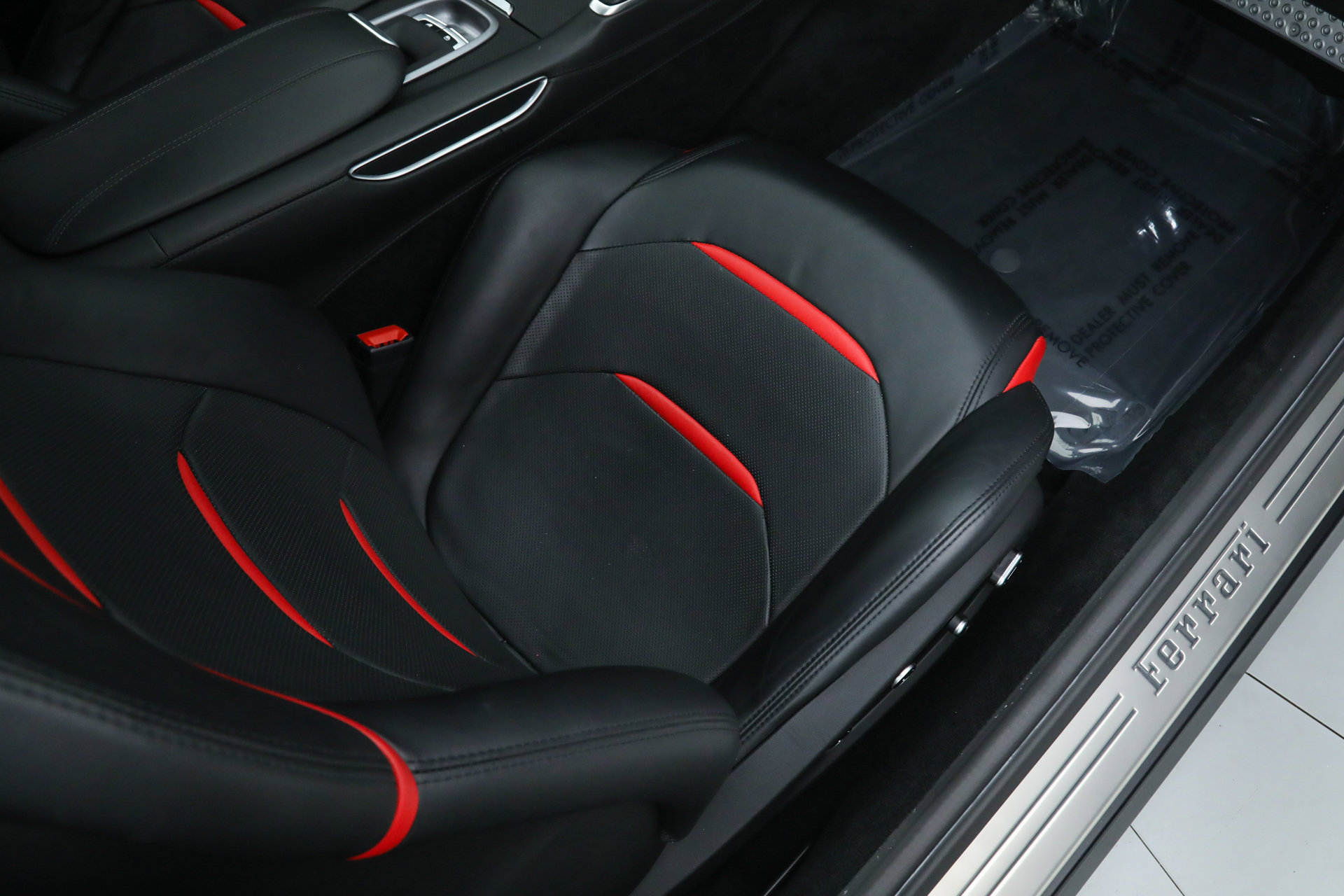 Certified 2020 Ferrari GTC4Lusso image 23