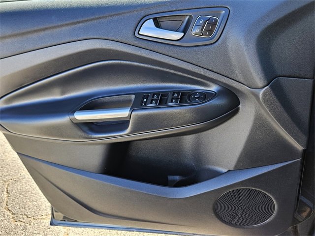 Used 2019 Ford Escape Titanium w/ U9j03 - Titanium Tow Package image 29