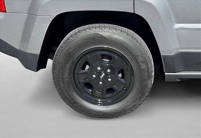 Used 2016 Jeep Patriot Sport w/ Power Value Group FWD image 9