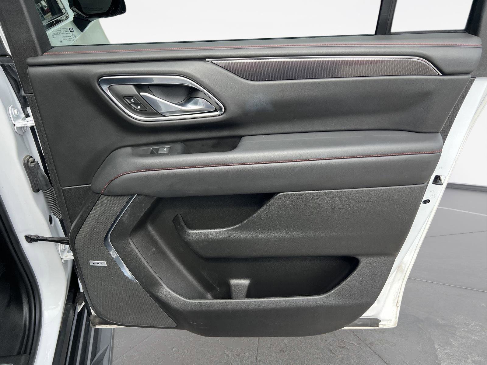 Used 2023 Chevrolet Suburban RST w/ Luxury Package image 26