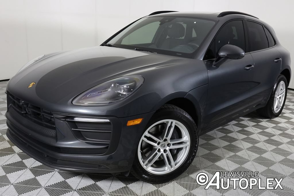 Used 2023 Porsche Macan AWD/4WD image 1