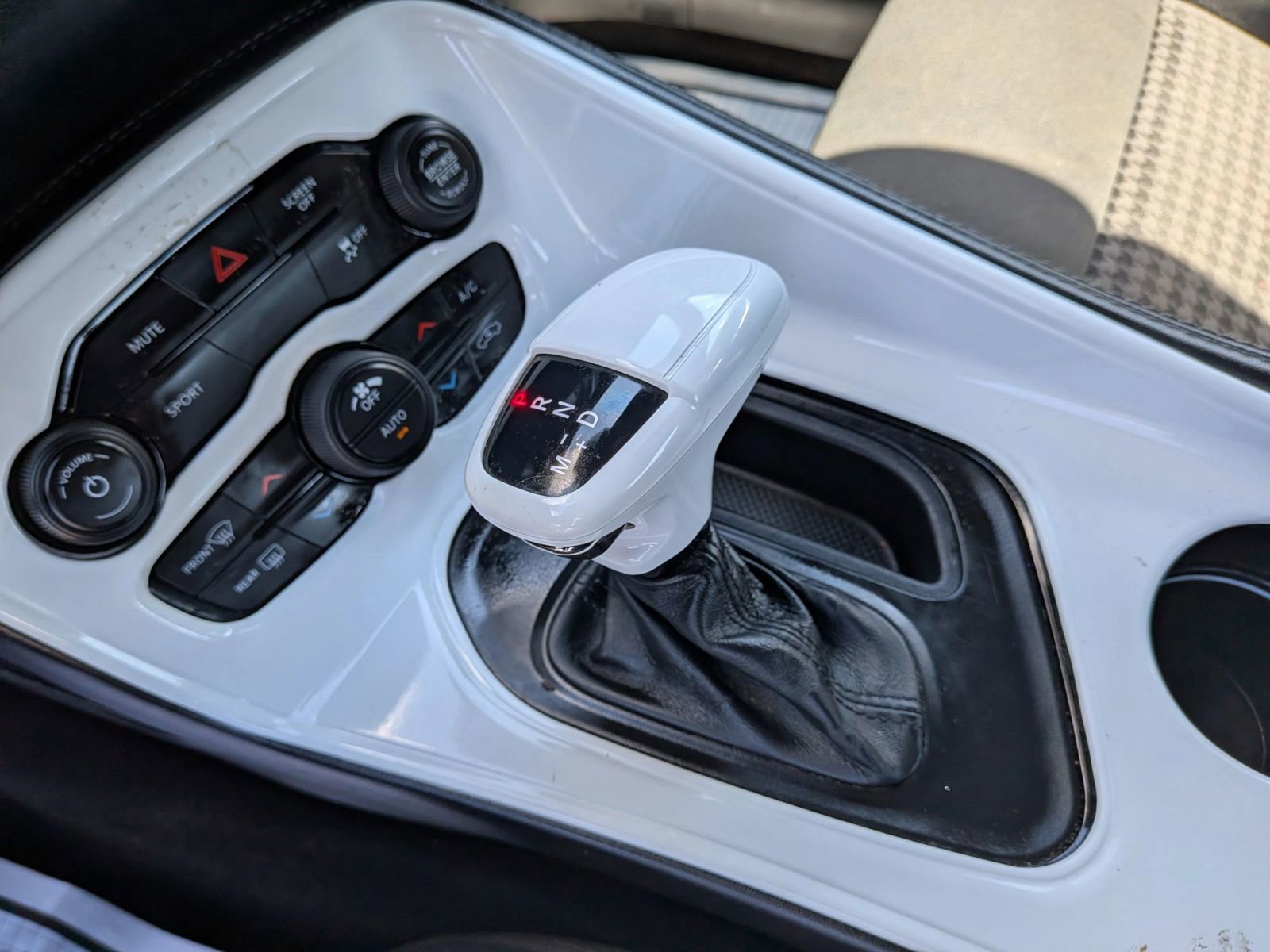Used 2019 Dodge Challenger SXT AWD/4WD image 45
