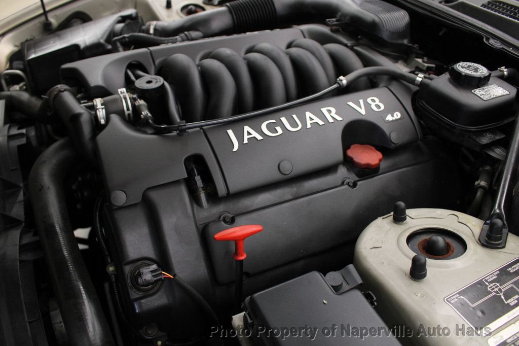 Used 2002 Jaguar XK8 Convertible RWD image 38