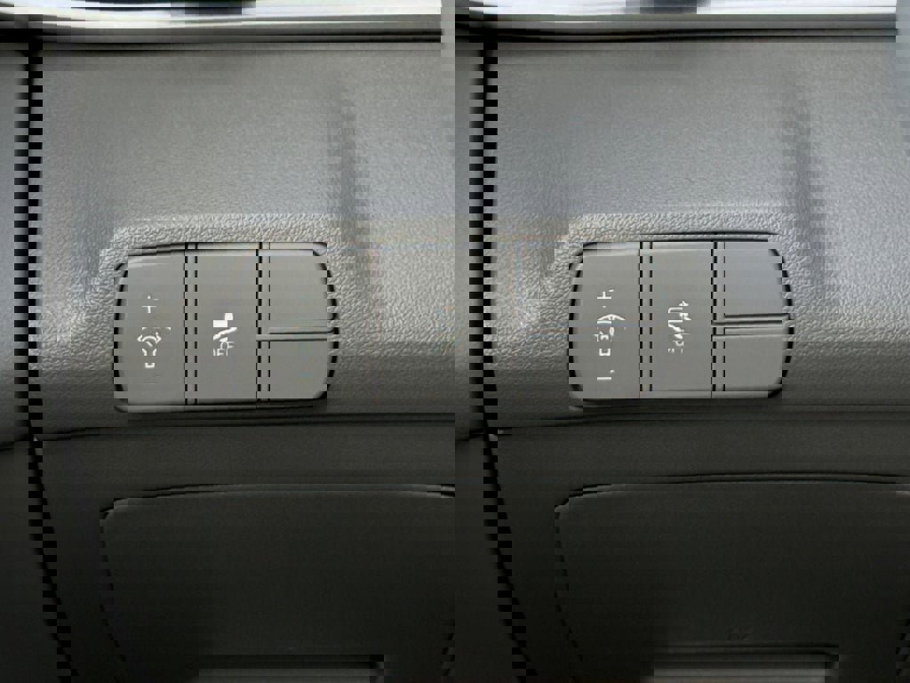 New 2026 Hyundai Elantra Sport w/ Cargo Package image 17