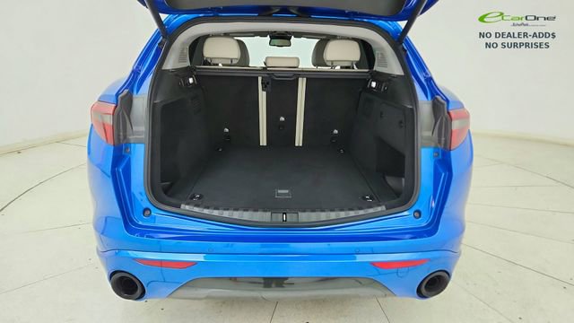 Used 2020 Alfa Romeo Stelvio Ti w/ Nero Edizione image 14