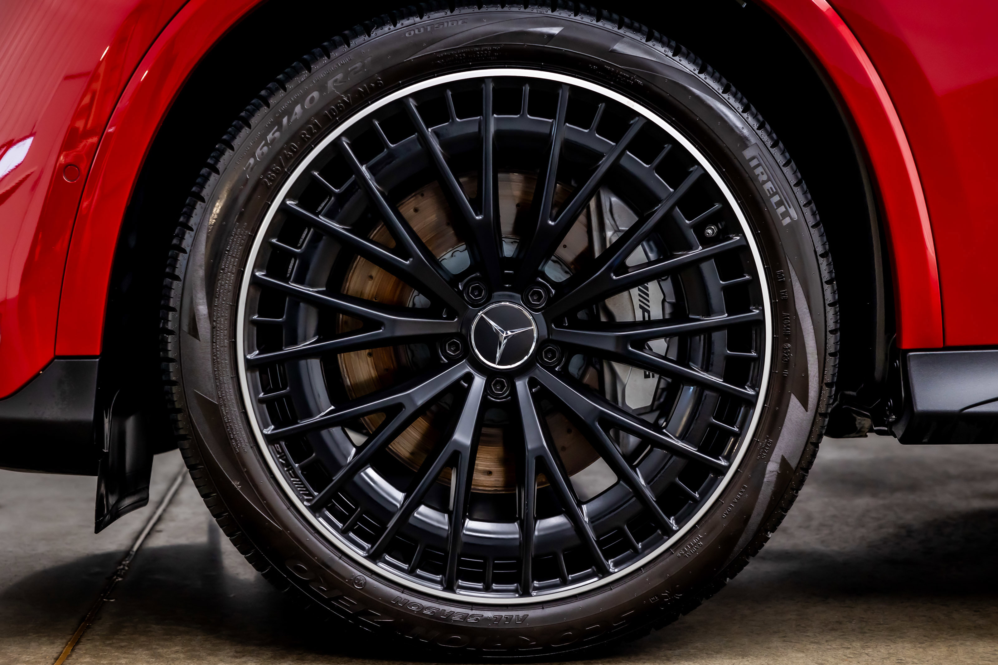 Used 2024 Mercedes-Benz GLC 43 AMG 4MATIC image 36