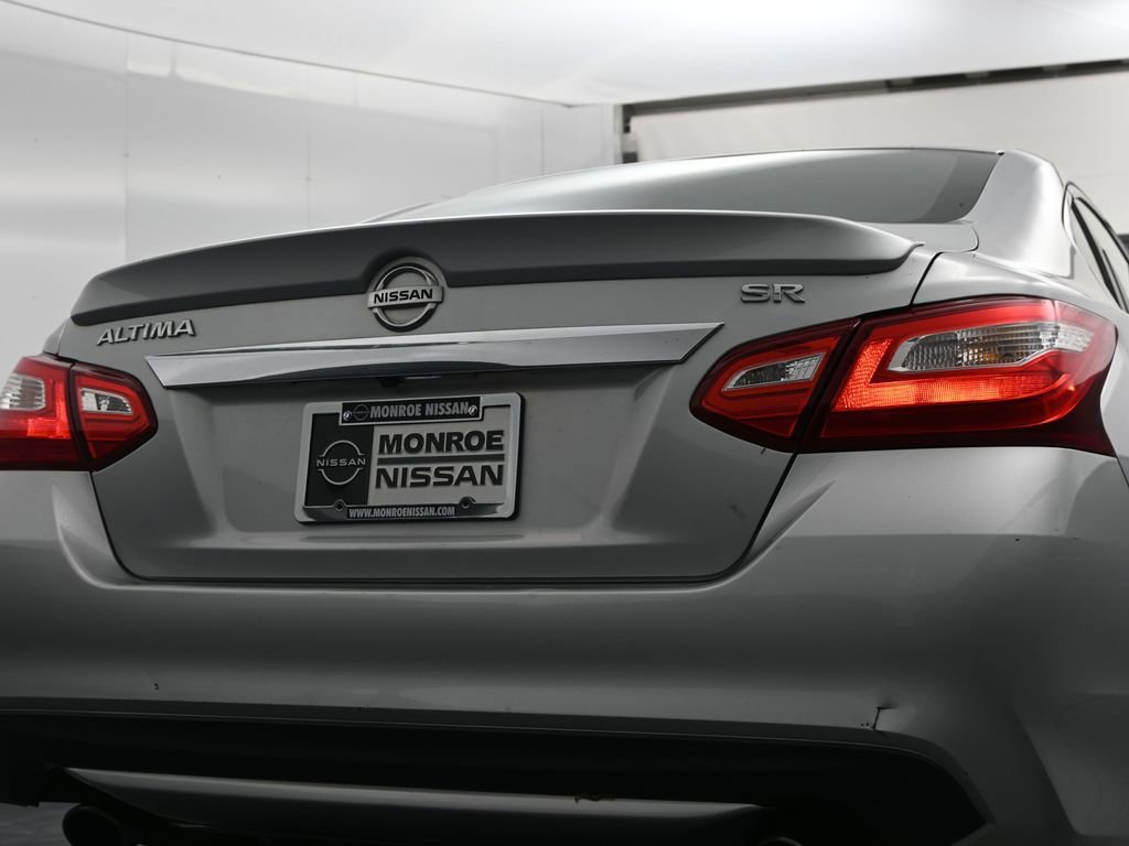 Used 2016 Nissan Altima 2.5 SR image 10