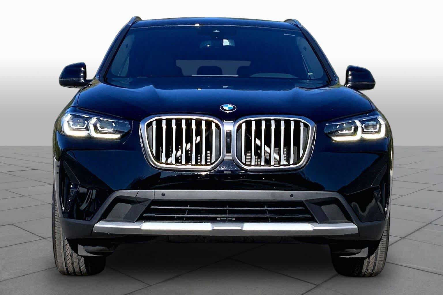 Used 2023 BMW X3 xDrive30i AWD/4WD image 3