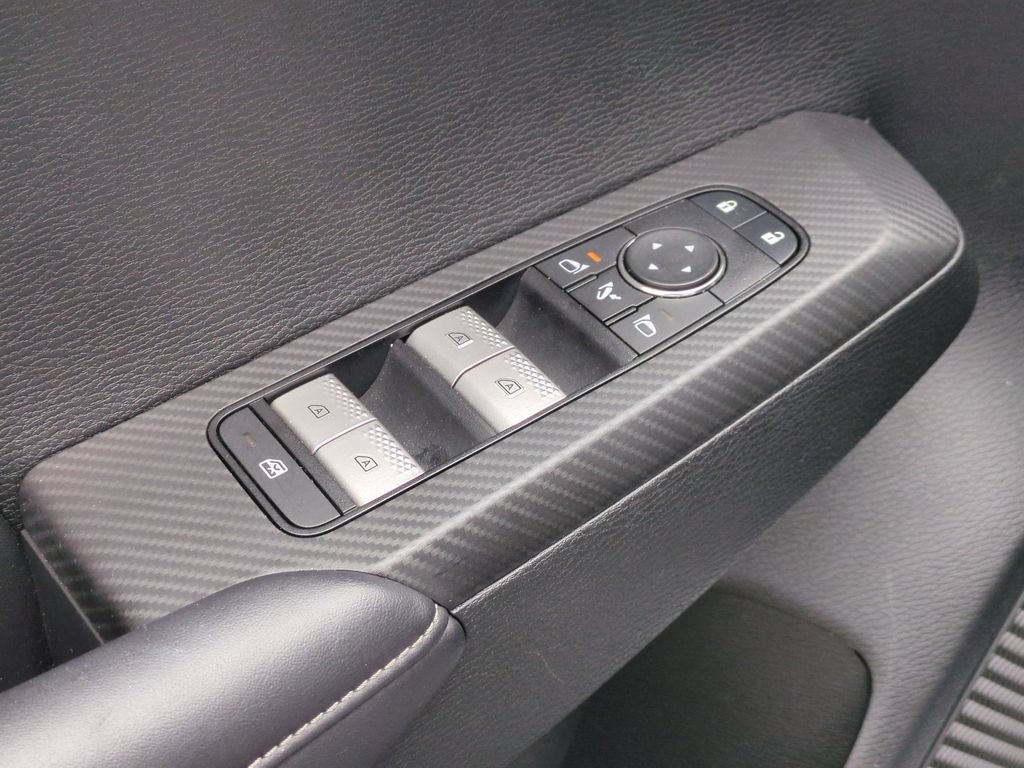 Used 2025 Mitsubishi Outlander SE AWD/4WD image 13