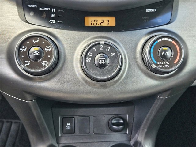 Used 2012 Toyota RAV4 FWD image 16