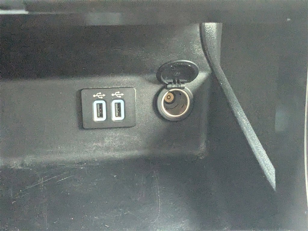 Used 2020 Ford Fusion SE image 22