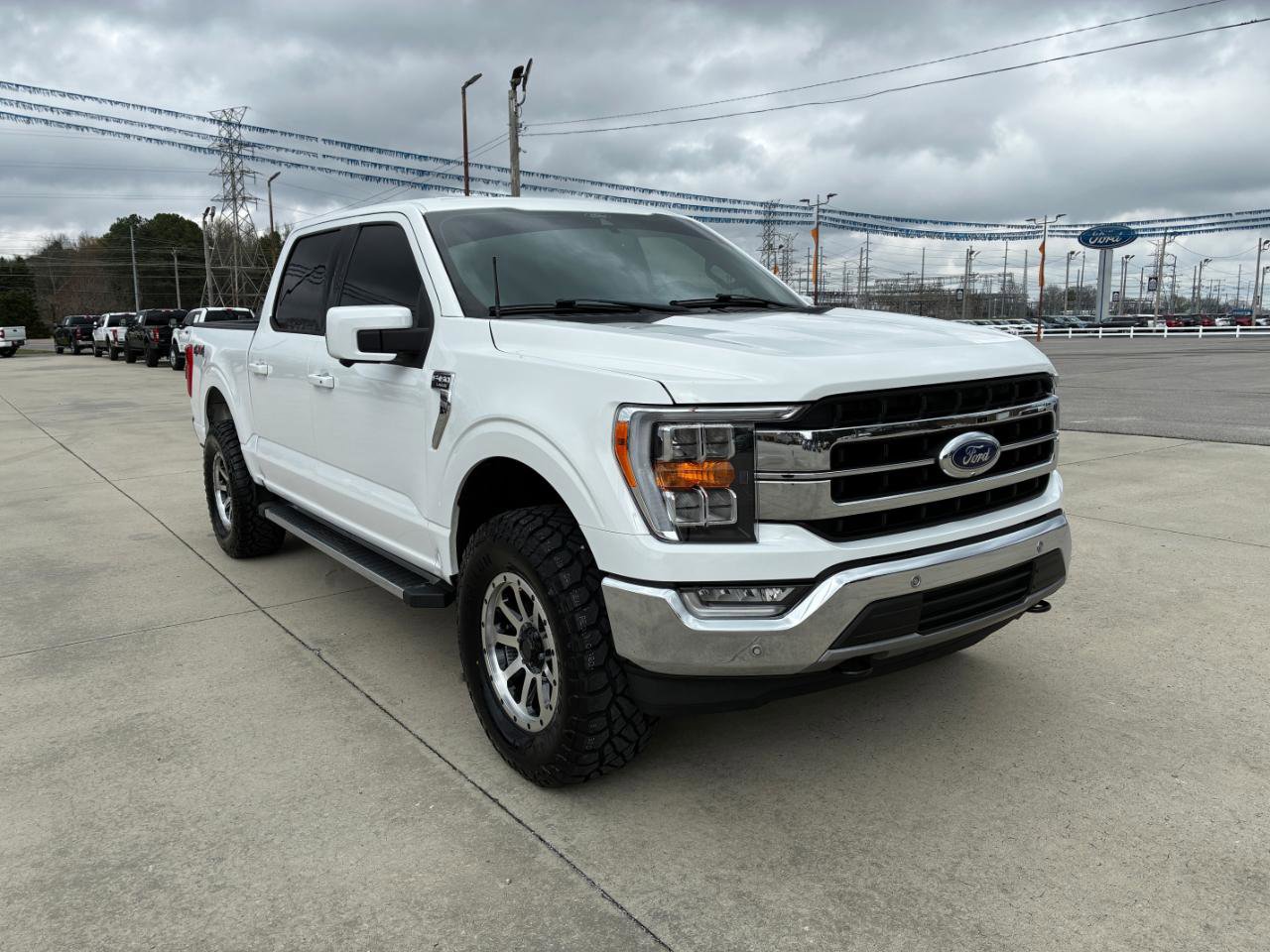 Used 2021 Ford F150 Lariat w/ Max Trailer Tow Package AWD/4WD image 4