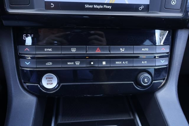 Used 2018 Jaguar F-PACE Premium AWD/4WD image 28