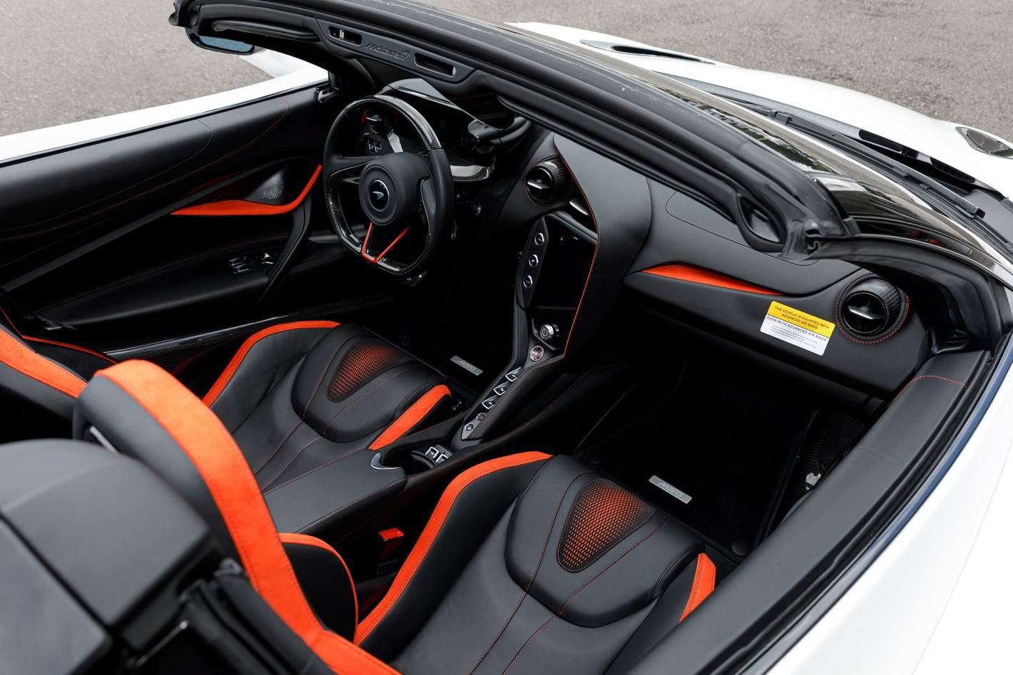 Used 2024 McLaren 750S Spider RWD image 64