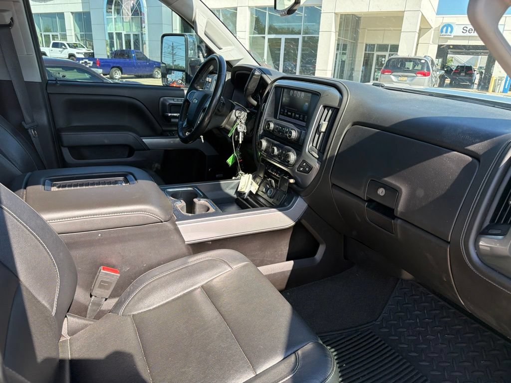 Used 2018 Chevrolet Silverado 2500 LTZ w/ Duramax Plus Package AWD/4WD image 21