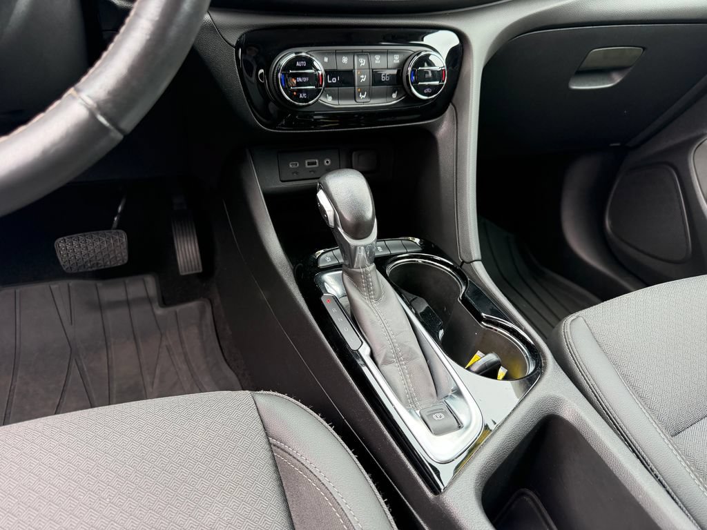 Used 2022 Buick Encore GX Select w/ Experience Buick Package FWD image 26