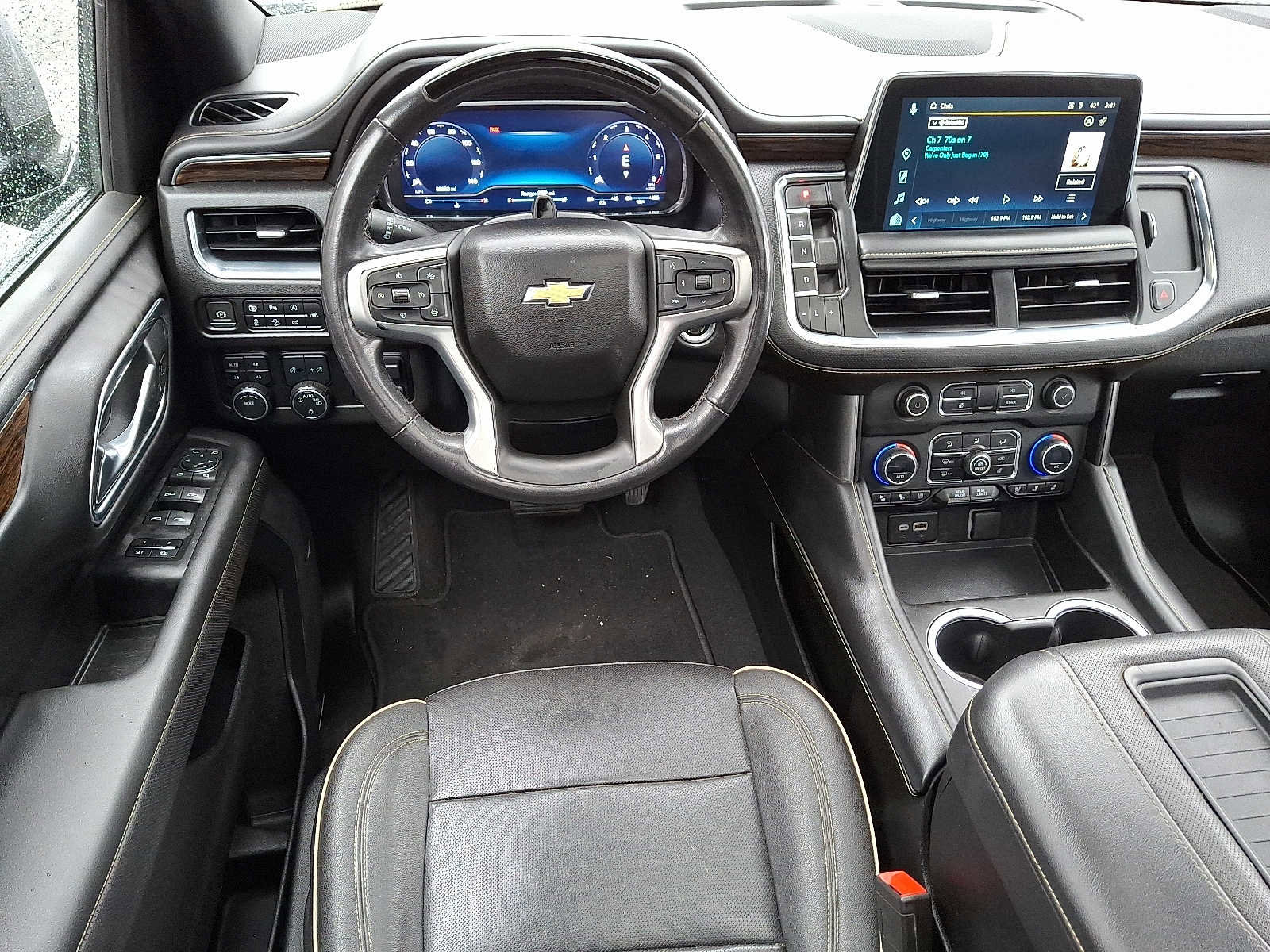 Used 2023 Chevrolet Tahoe Premier w/ Advanced Technology Package image 12