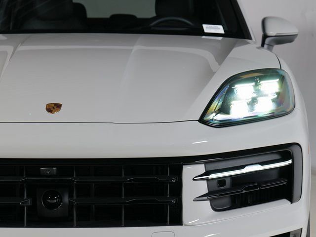 Certified 2026 Porsche Cayenne Coupe AWD/4WD image 30