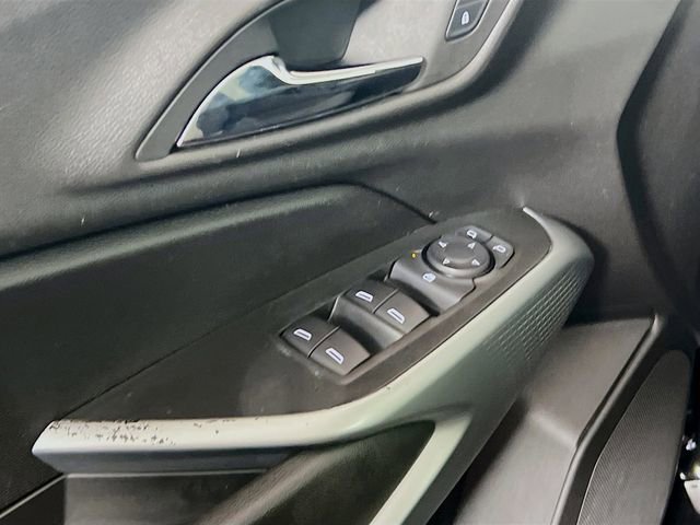 Used 2025 Chevrolet Trax LS FWD image 16