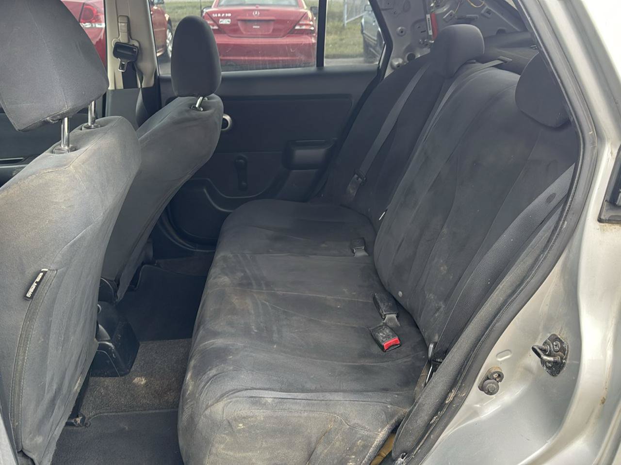Used 2009 Nissan Versa Sedan FWD image 11