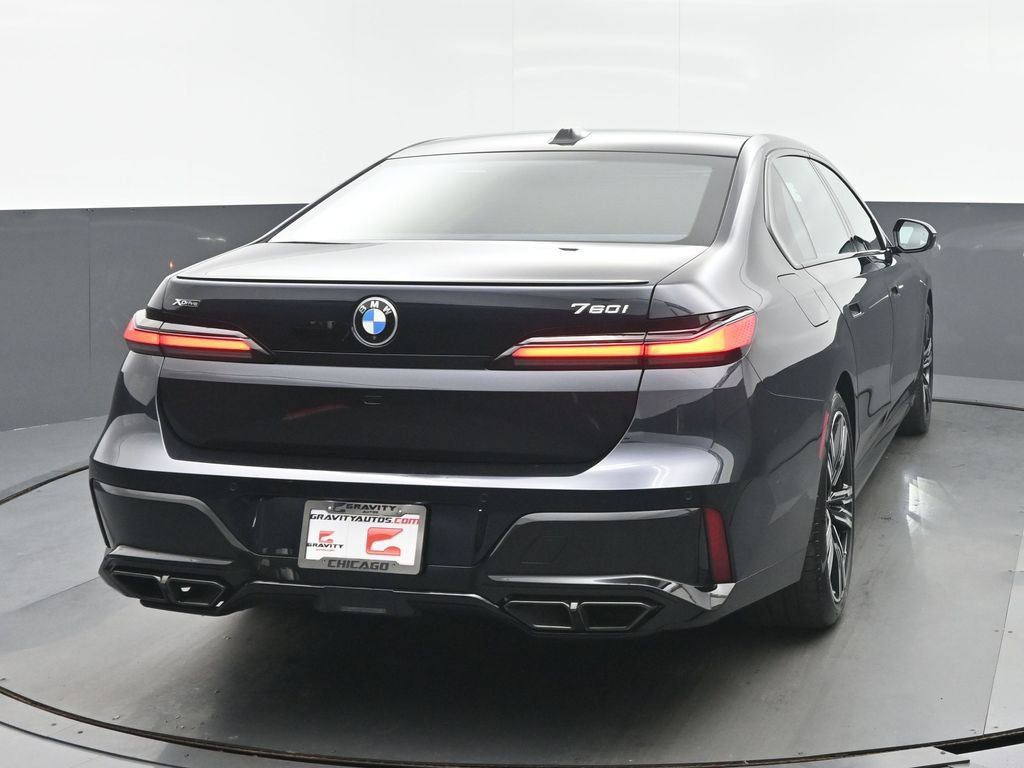 Used 2023 BMW 760i xDrive w/ Luxury Rear Seating Package AWD/4WD image 4