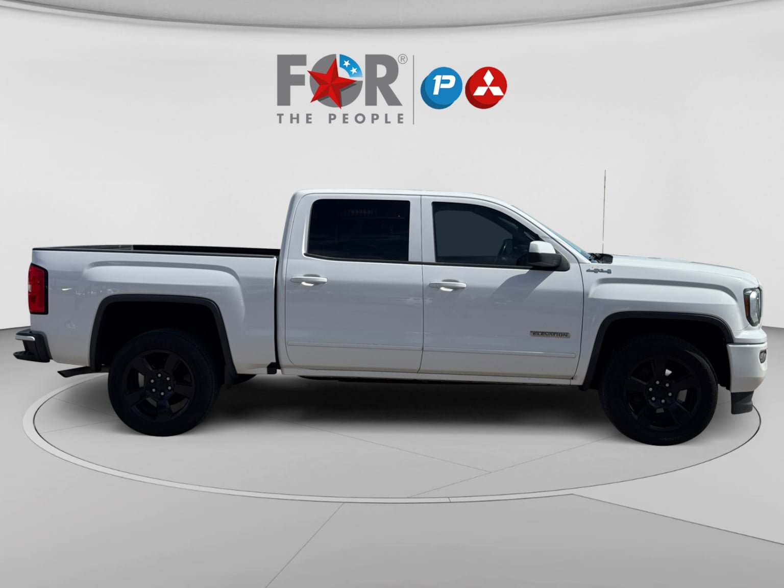 Used 2018 GMC Sierra 1500 SLE w/ SLE Value Package AWD/4WD image 6