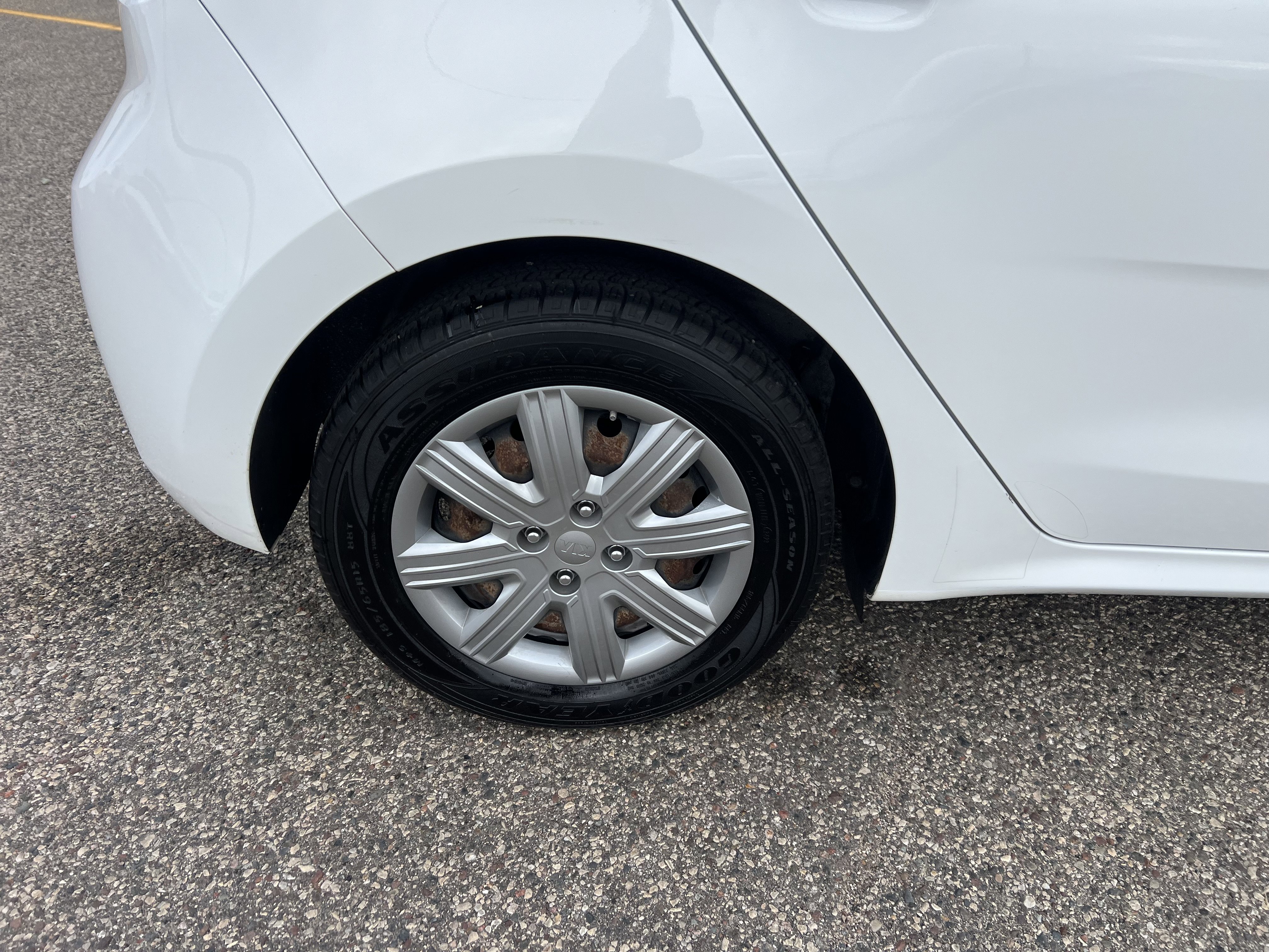 Used 2021 Kia Rio S image 9