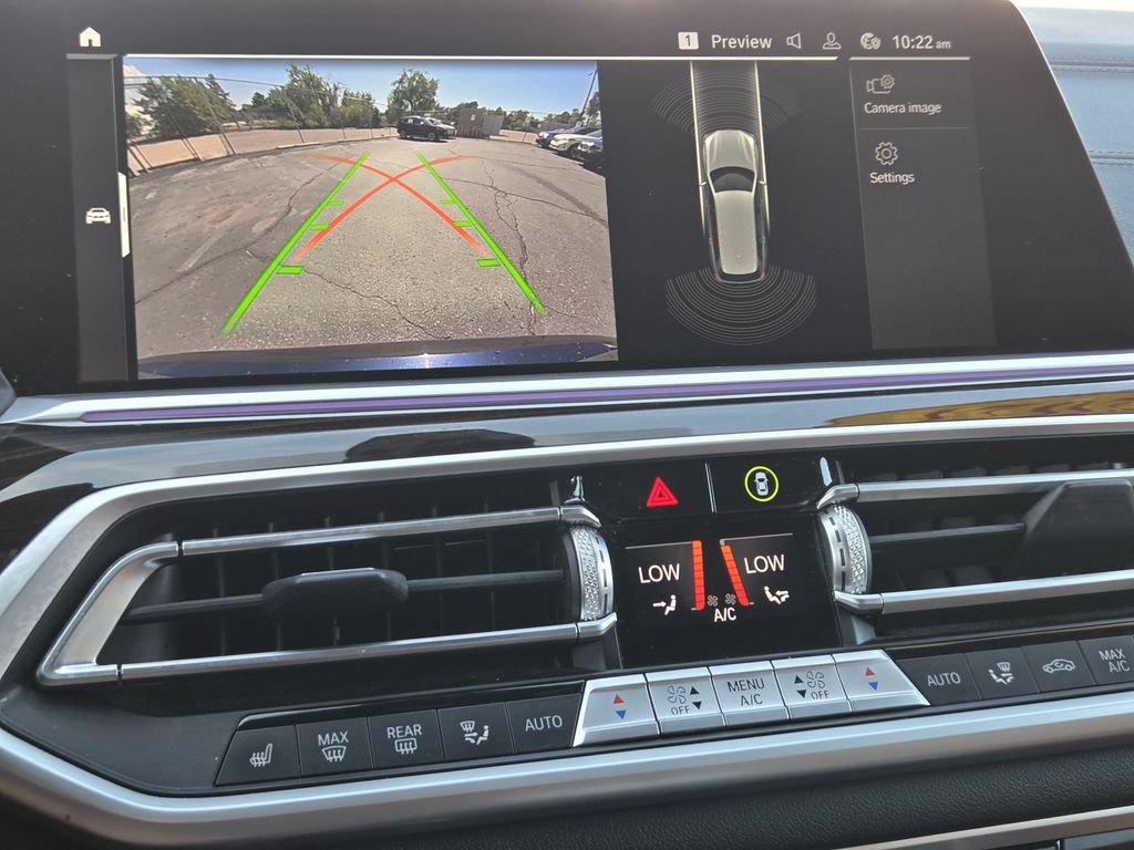 Used 2021 BMW X7 xDrive40i w/ M Sport Package AWD/4WD image 18