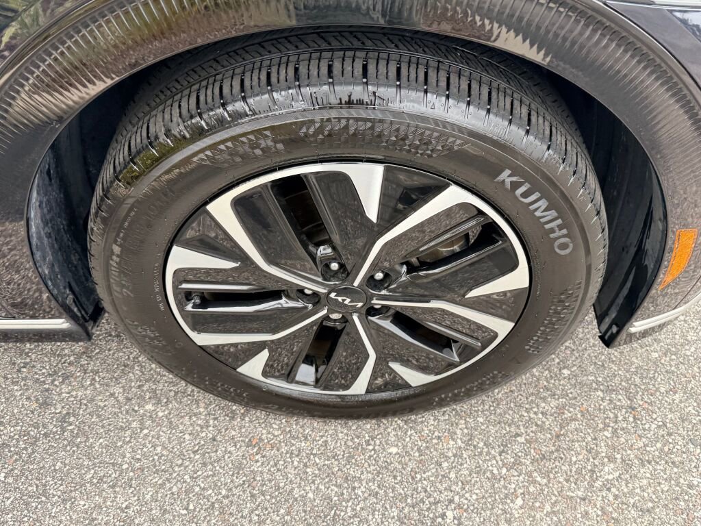 Used 2024 Kia EV6 Wind image 14