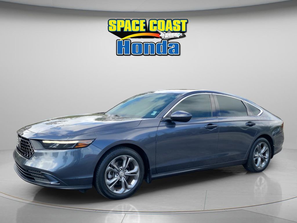 Used 2023 Honda Accord EX image 7