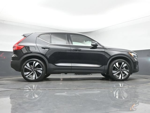 Used 2023 Volvo XC40 B5 Ultimate w/ Protection Package Premier AWD/4WD image 17