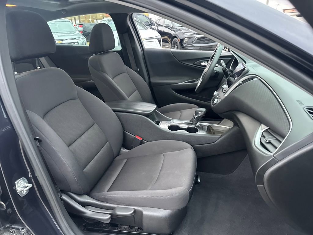 Used 2023 Chevrolet Malibu LT image 12