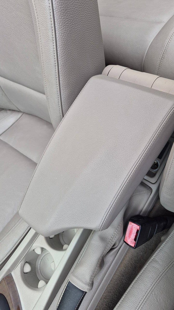 Used 2010 BMW 135i Convertible RWD image 41